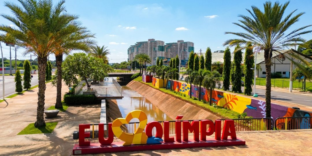 Família em férias em Olímpia