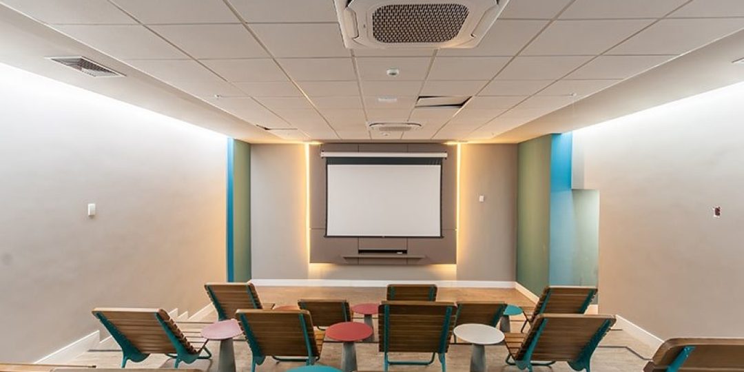 Cinema do Enjoy Solar das Águas Park Resort